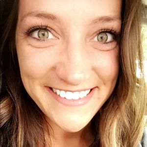 Meet your Posher, Christin